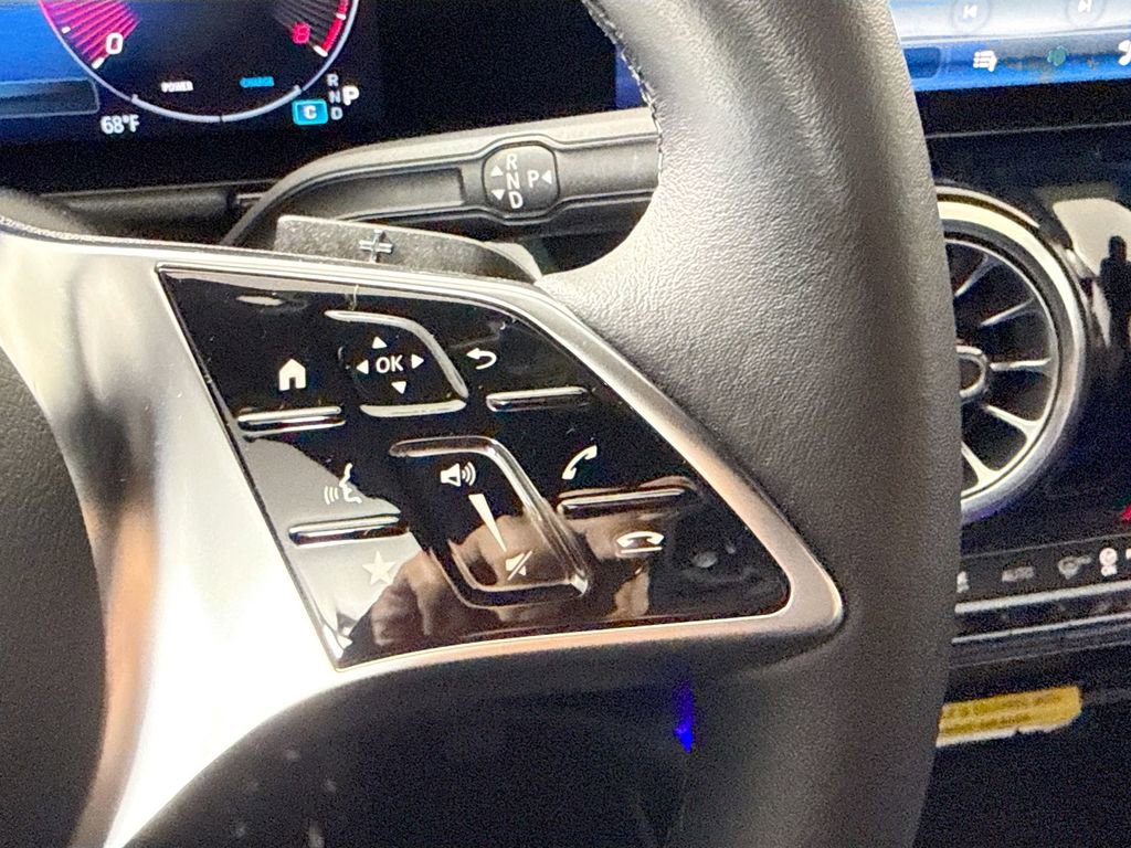 Certified 2025 Mercedes-Benz GLA 250 image 12