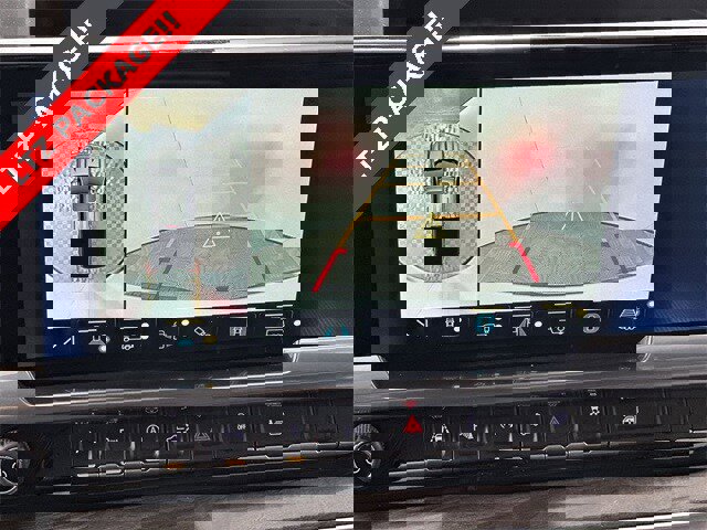 Used 2023 Chevrolet Silverado 1500 LTZ w/ LTZ Premium Package image 15