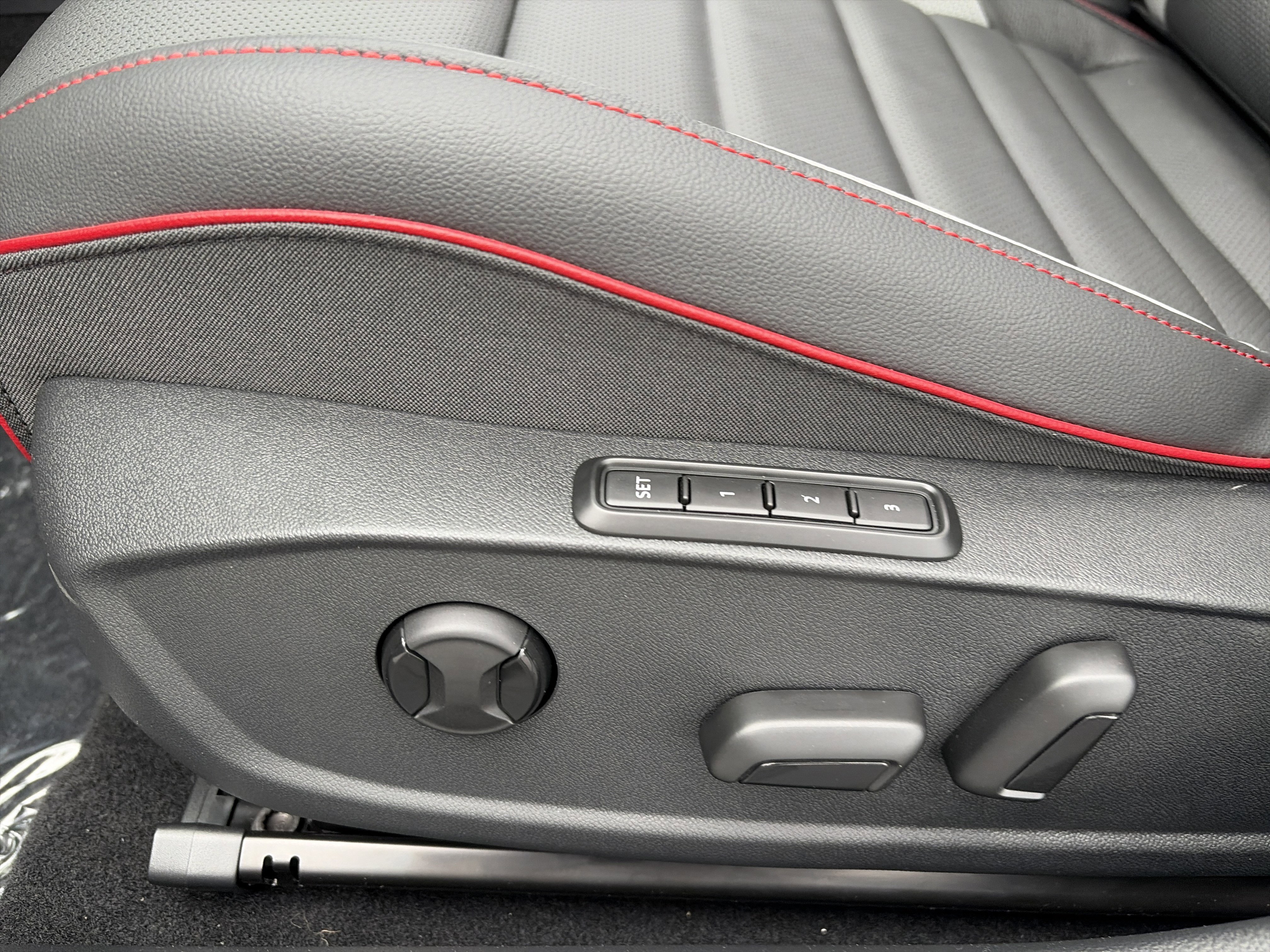 New 2026 Volkswagen GTI SE image 14