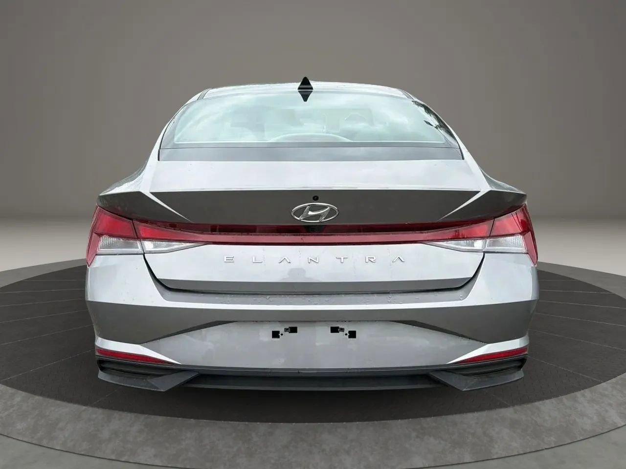 Used 2023 Hyundai Elantra SEL FWD image 6