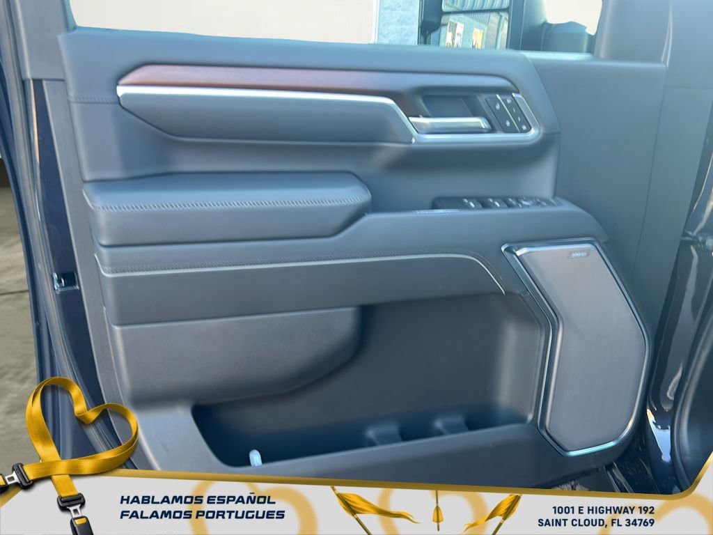 New 2026 GMC Sierra 2500 Denali w/ Denali Reserve Package image 12