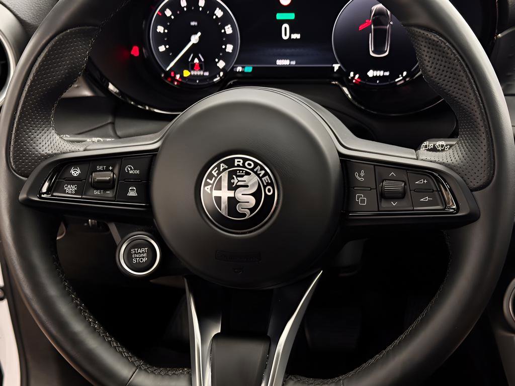 Used 2024 Alfa Romeo Tonale Sprint AWD/4WD image 17