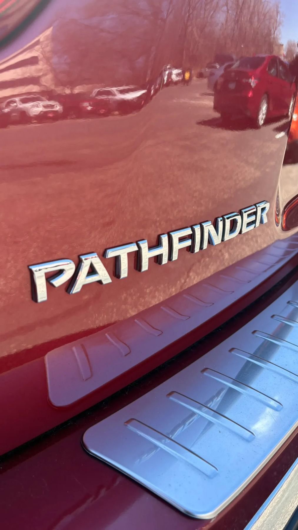 Used 2017 Nissan Pathfinder SL w/ Trailer Tow Package image 37