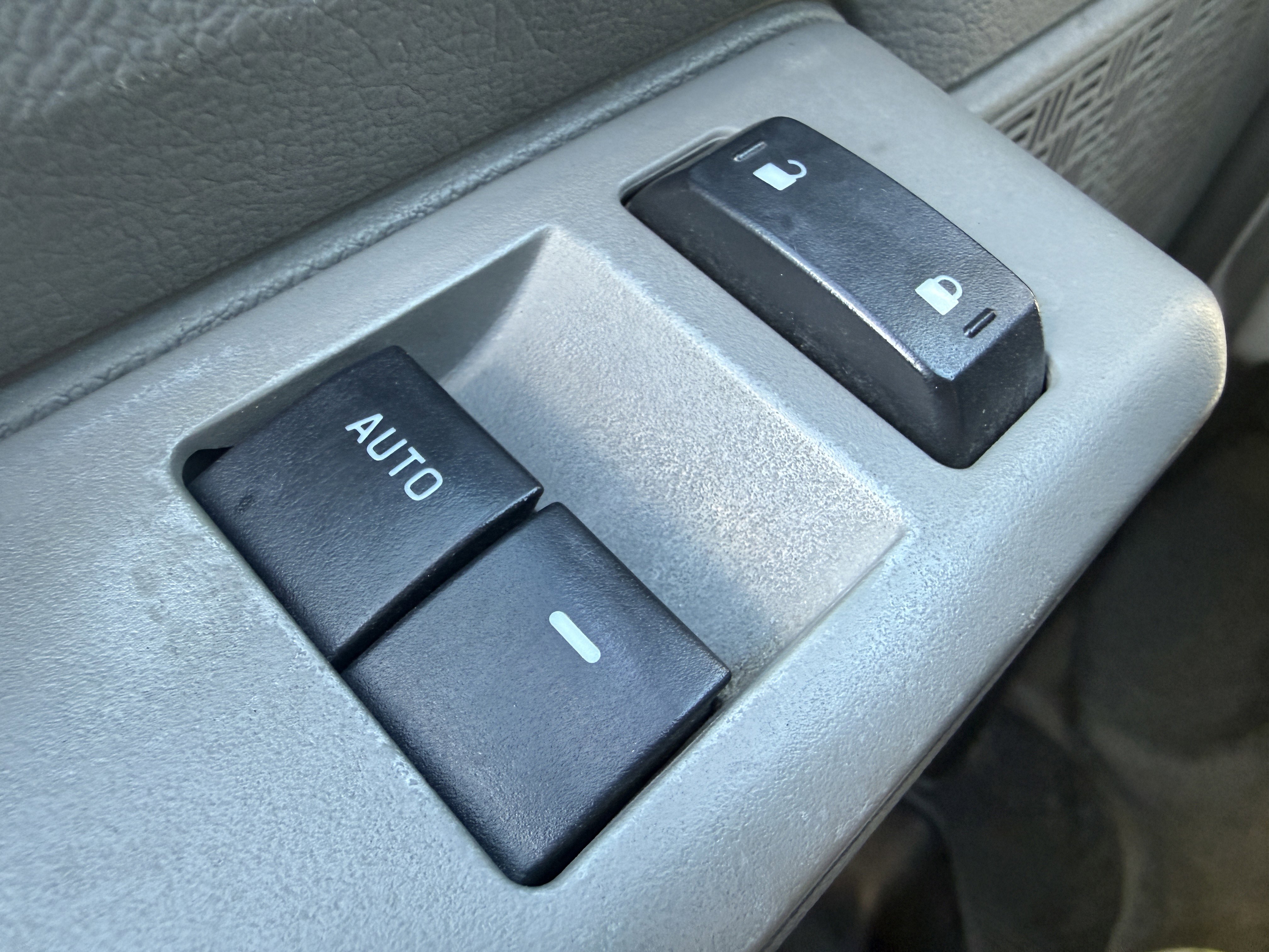 Used 2010 Ford E-250 and Econoline 250 image 21