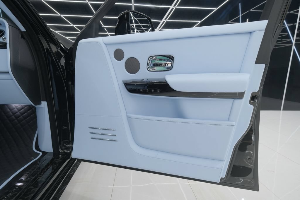 Used 2026 Rolls-Royce Phantom Sedan RWD image 63