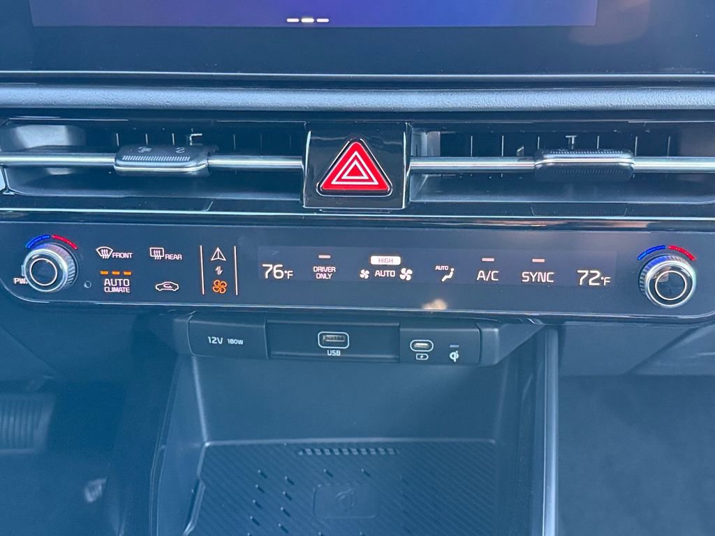 New 2025 Kia Niro EX w/ EX Cold Weather Package image 18