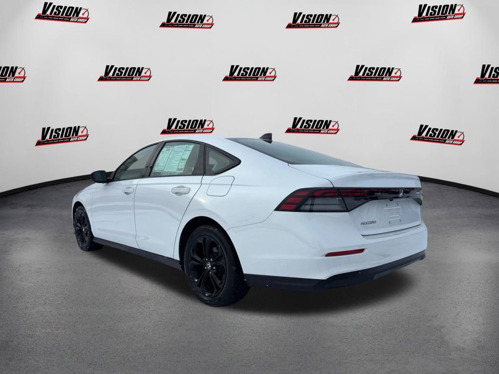 Used 2025 Honda Accord SE image 7