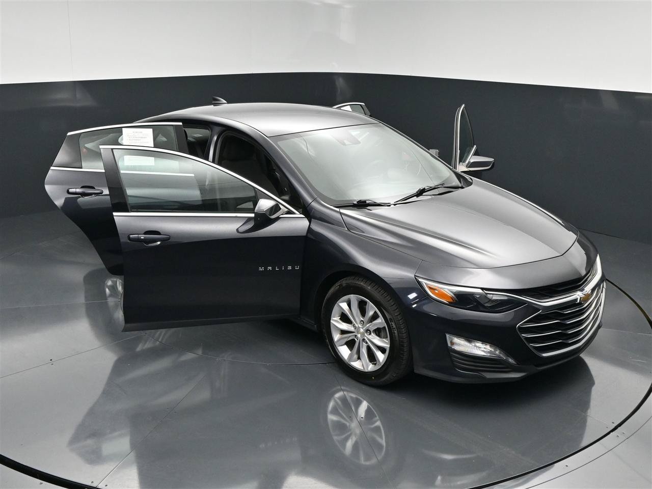 Used 2023 Chevrolet Malibu LT FWD image 36