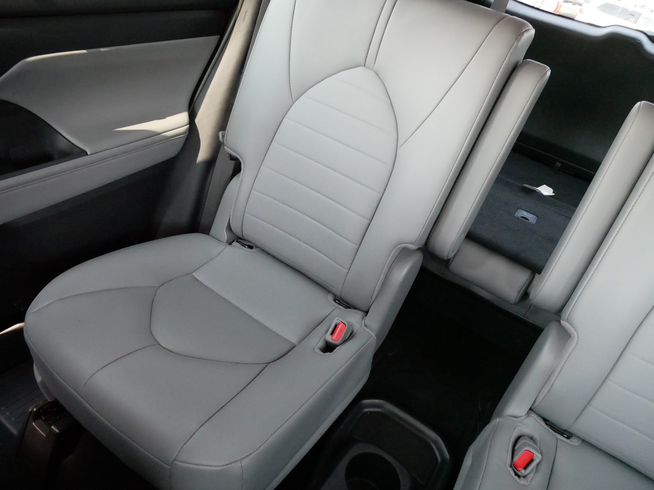Certified 2026 Toyota Highlander XLE AWD/4WD image 12
