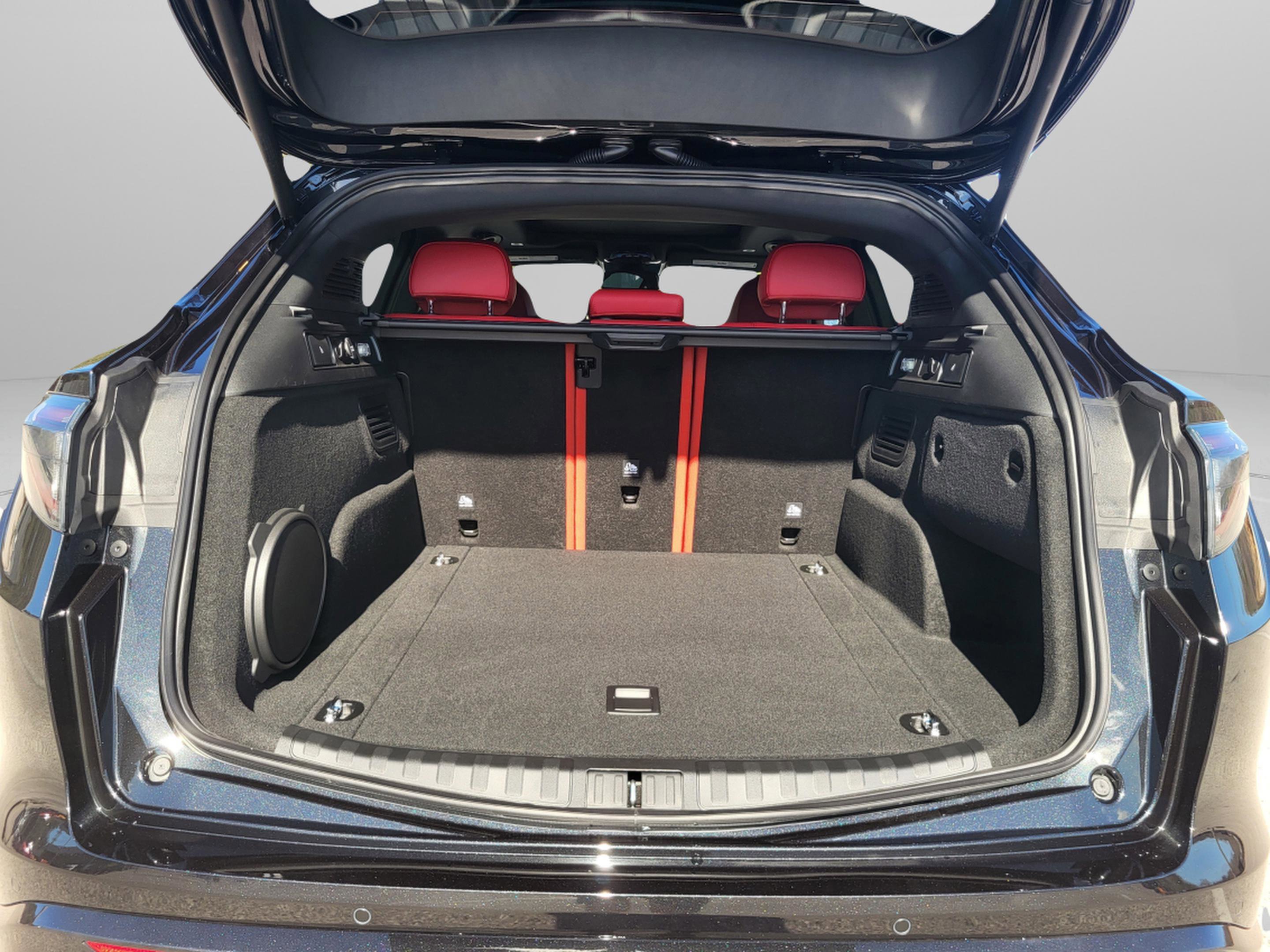 New 2026 Alfa Romeo Stelvio Sprint AWD/4WD image 21