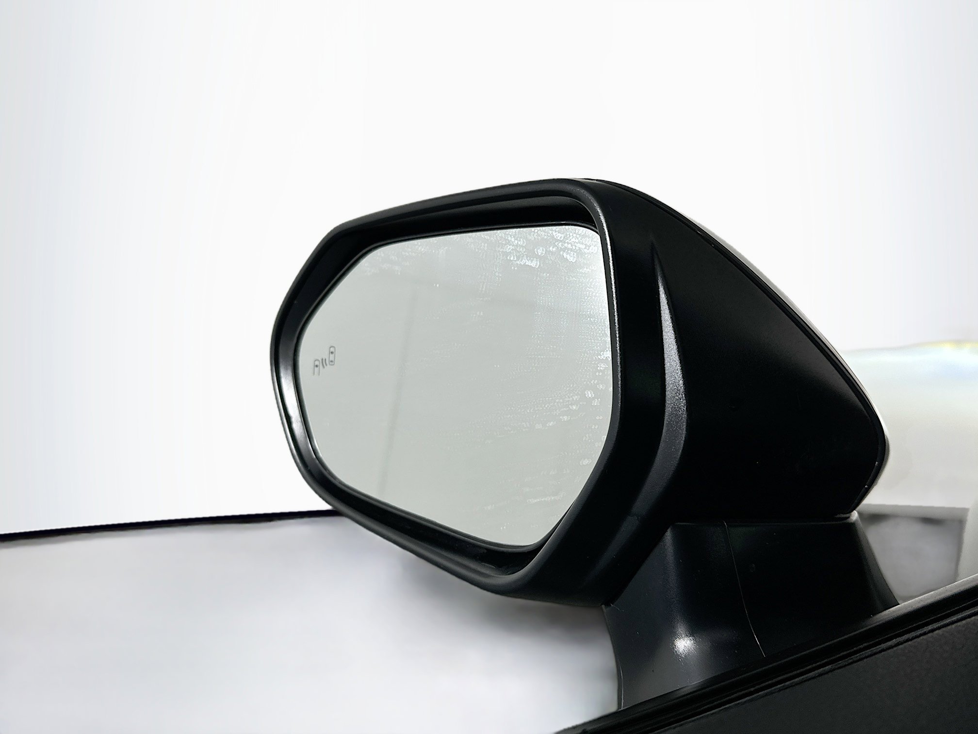 Used 2025 Toyota Camry SE image 16