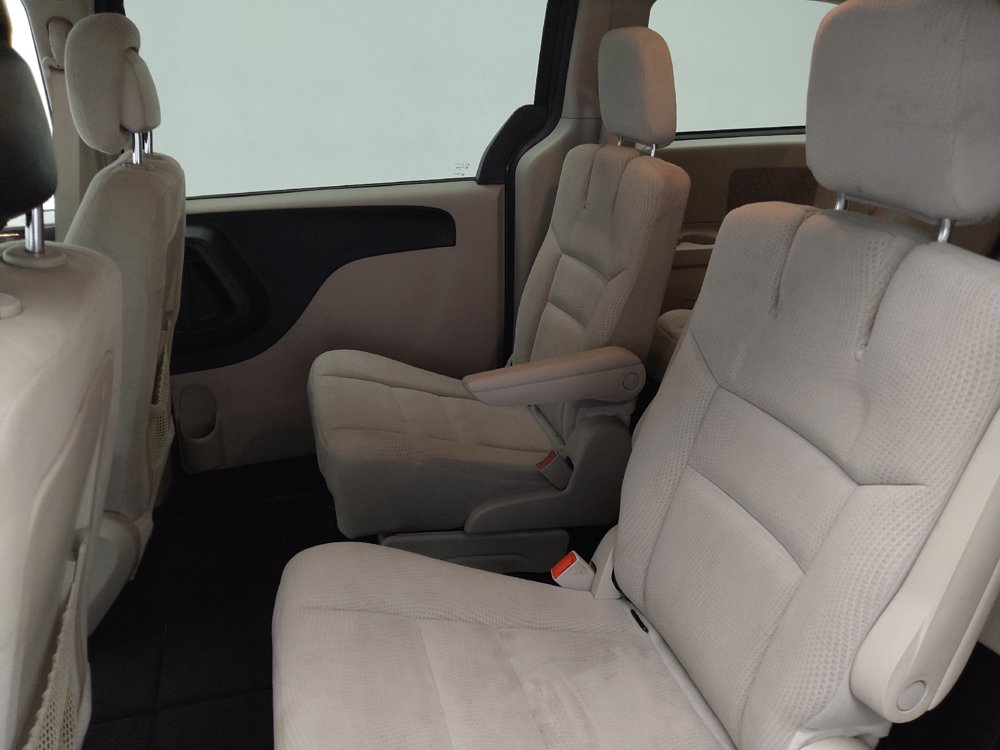 Used 2016 Dodge Grand Caravan SE w/ Quick Order Package 29E SE FWD image 18