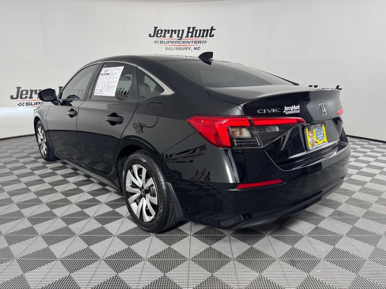 Used 2022 Honda Civic LX image 8