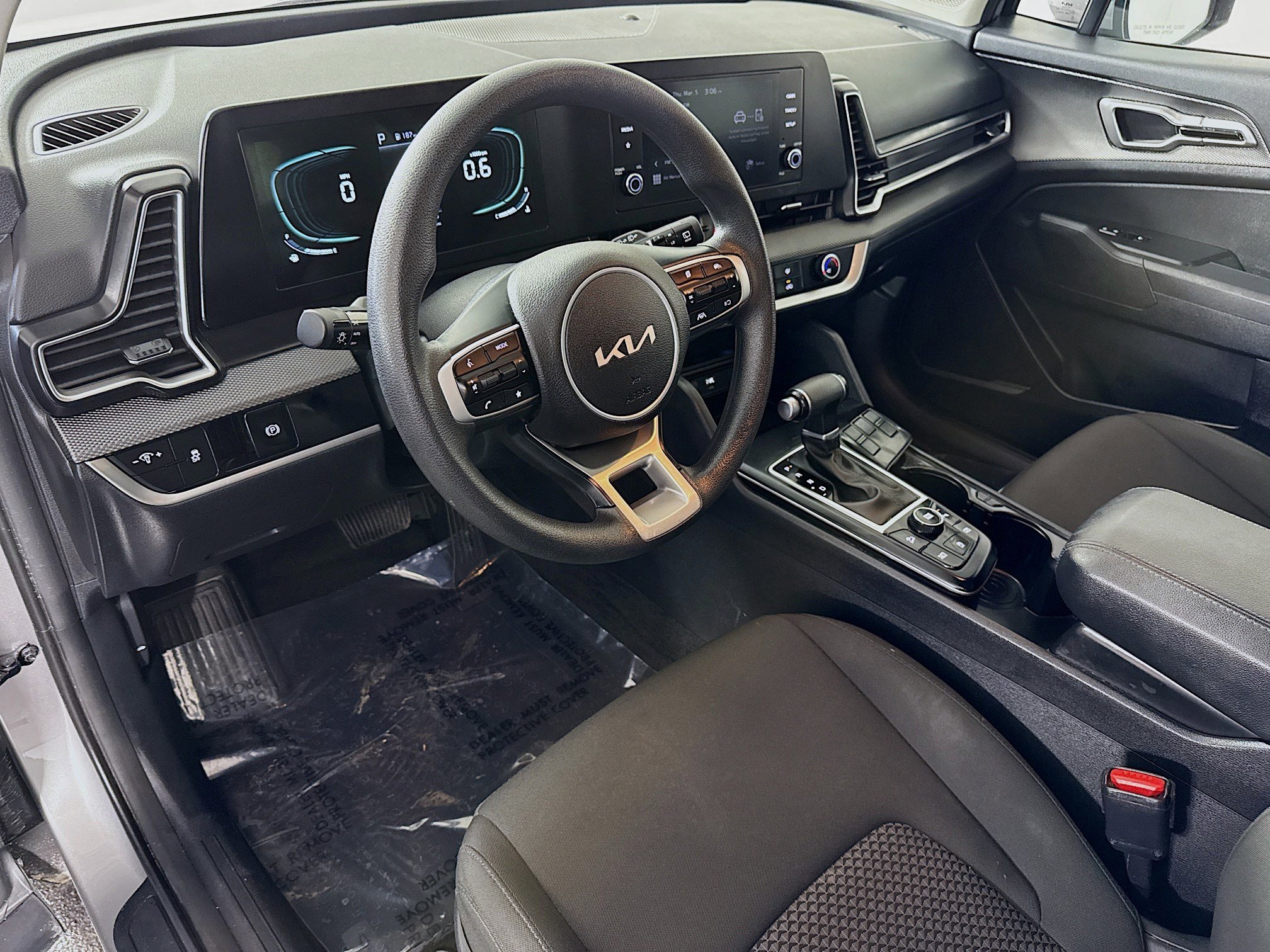 Used 2024 Kia Sportage LX image 22