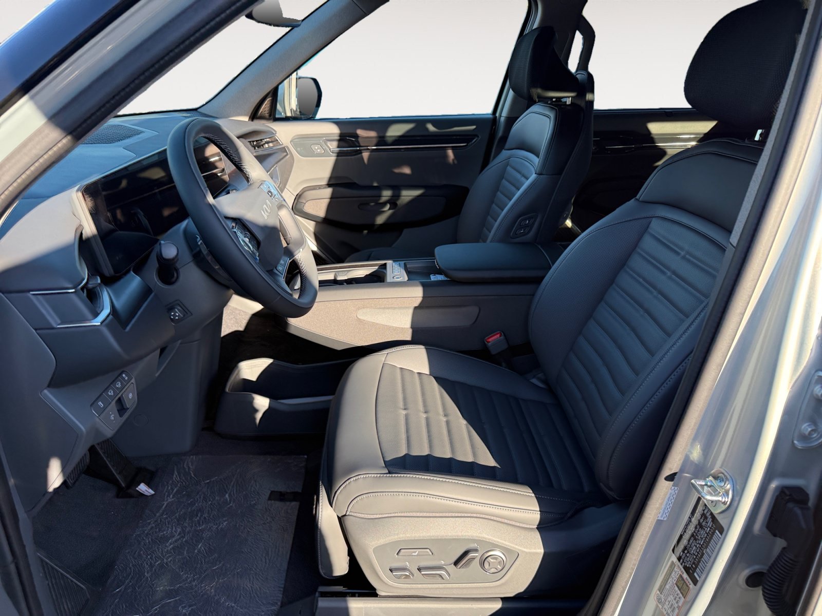 New 2026 Kia EV9 Land AWD/4WD image 10