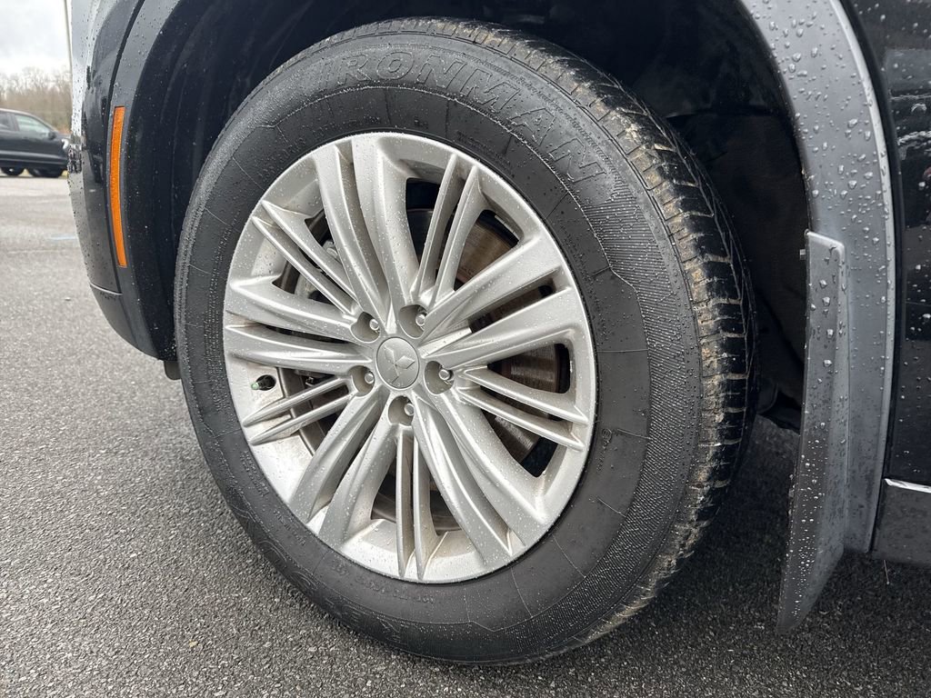 Used 2023 Mitsubishi Outlander ES AWD/4WD image 8