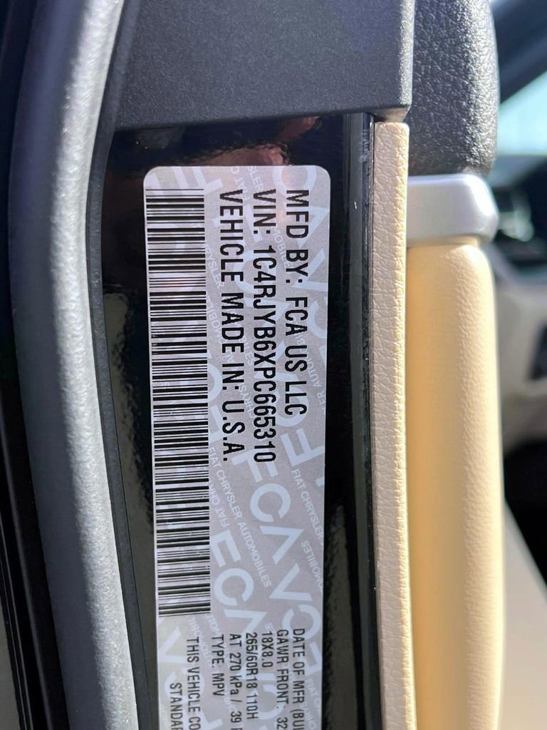 Used 2023 Jeep Grand Cherokee 4WD 4xe w/ Luxury Tech Group II image 19