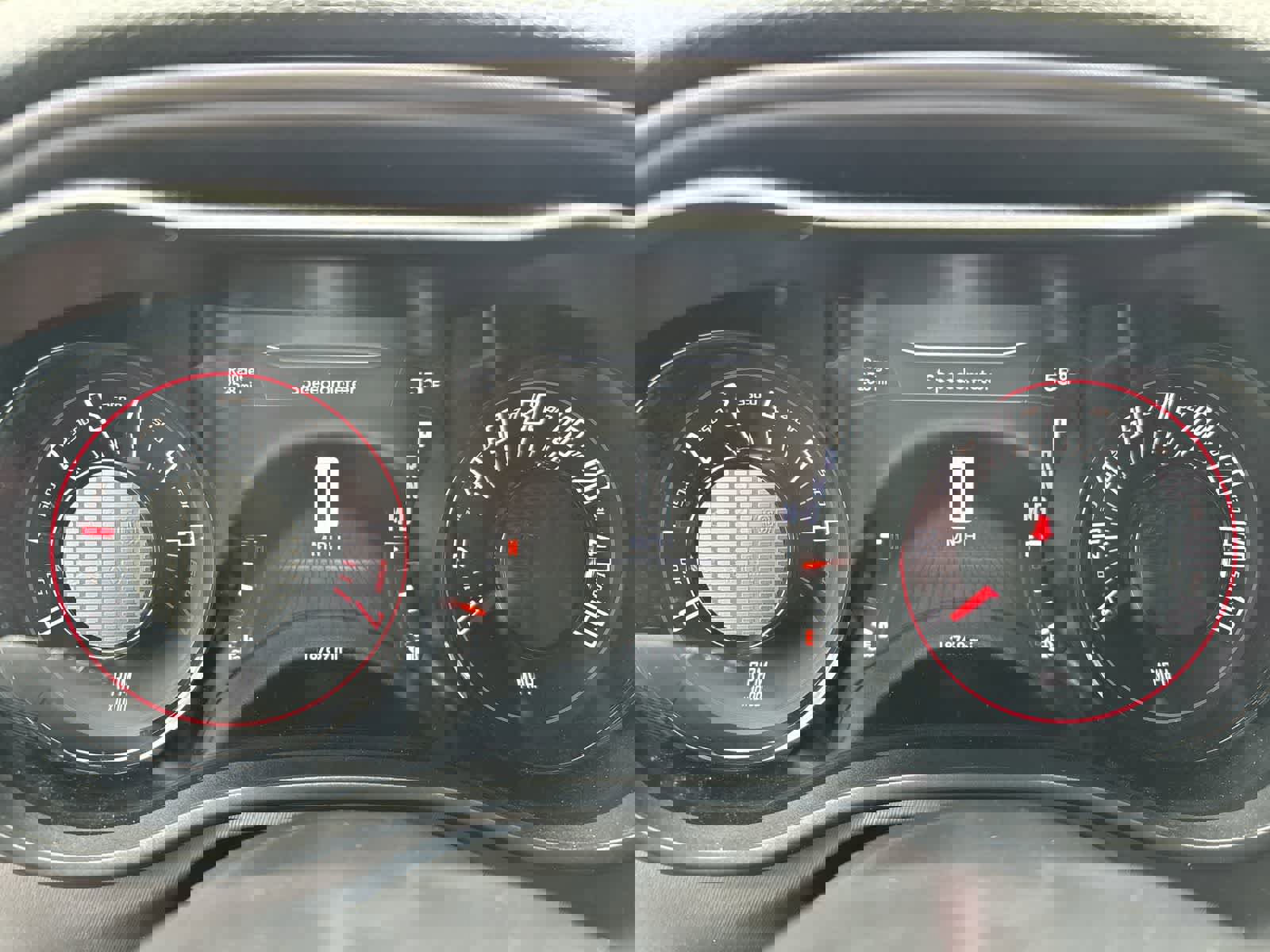 Used 2023 Dodge Challenger SXT w/ Blacktop Package image 10