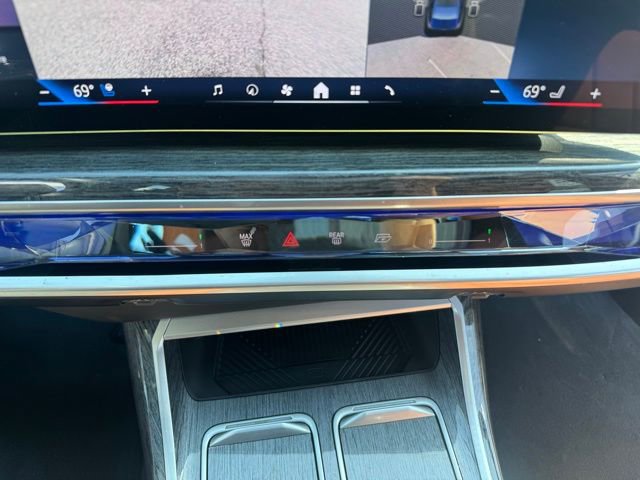 Used 2023 BMW 760i xDrive AWD/4WD image 31