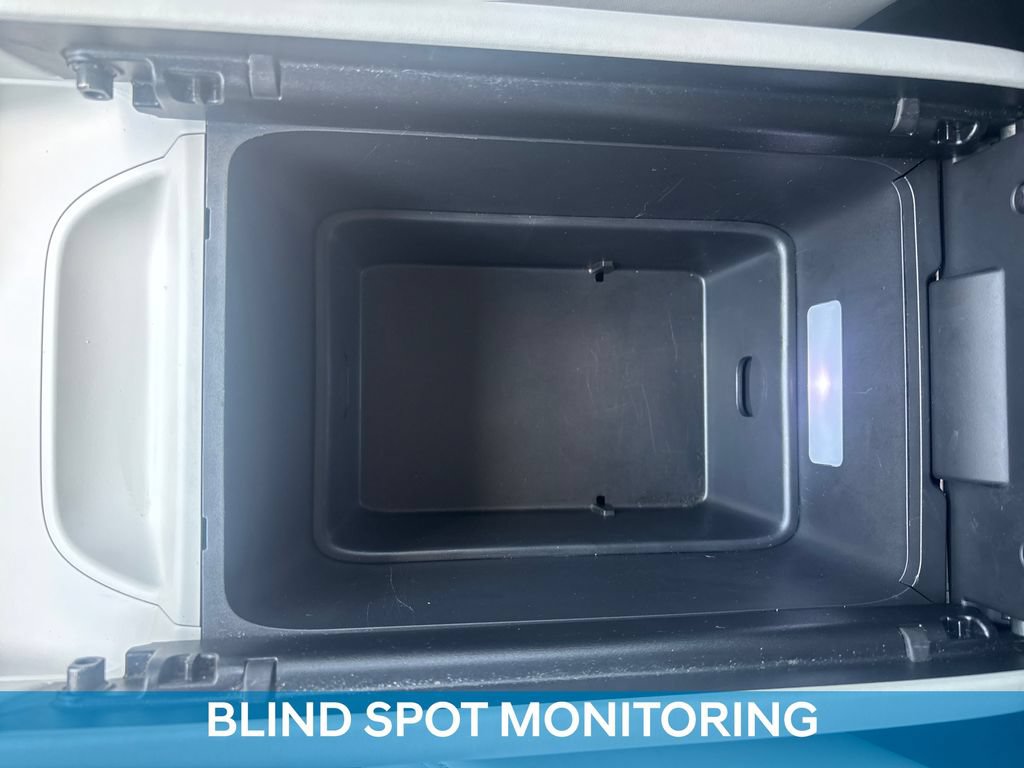 Used 2025 Hyundai Santa Fe SEL FWD image 25