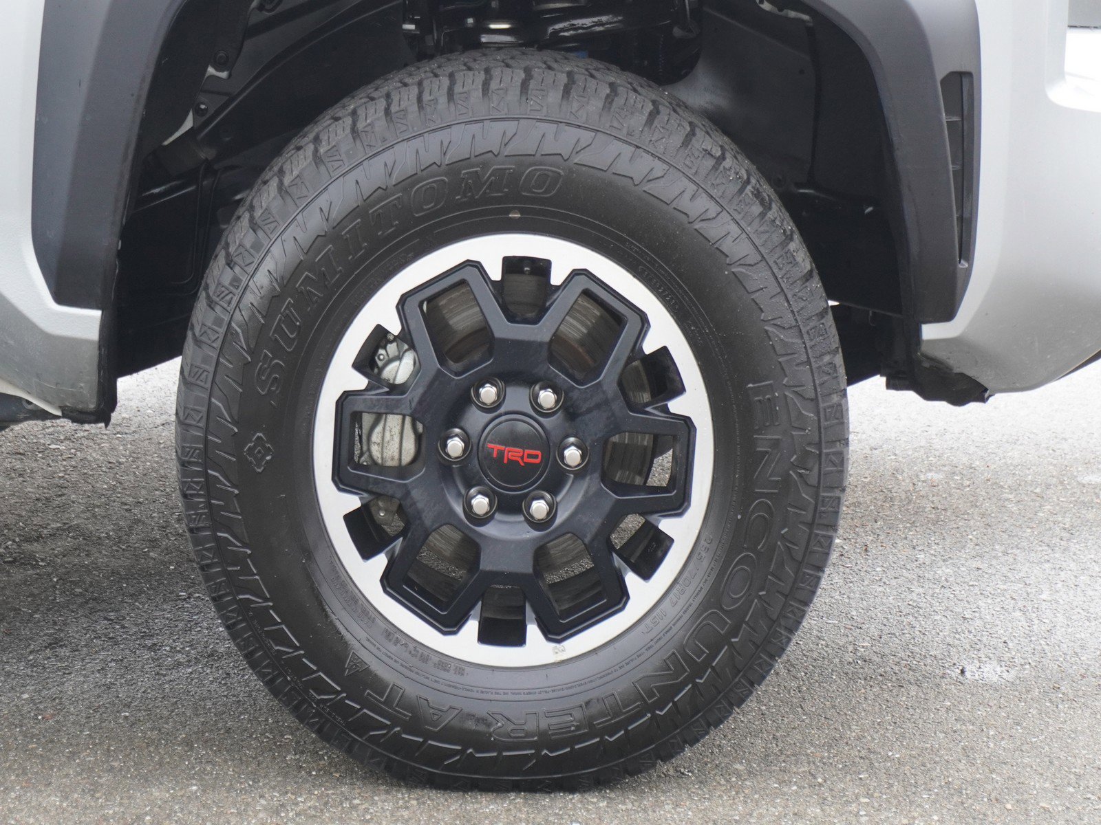 Used 2024 Toyota Tacoma TRD Off-Road w/ TRD Off Road Upgrade Package AWD/4WD image 5