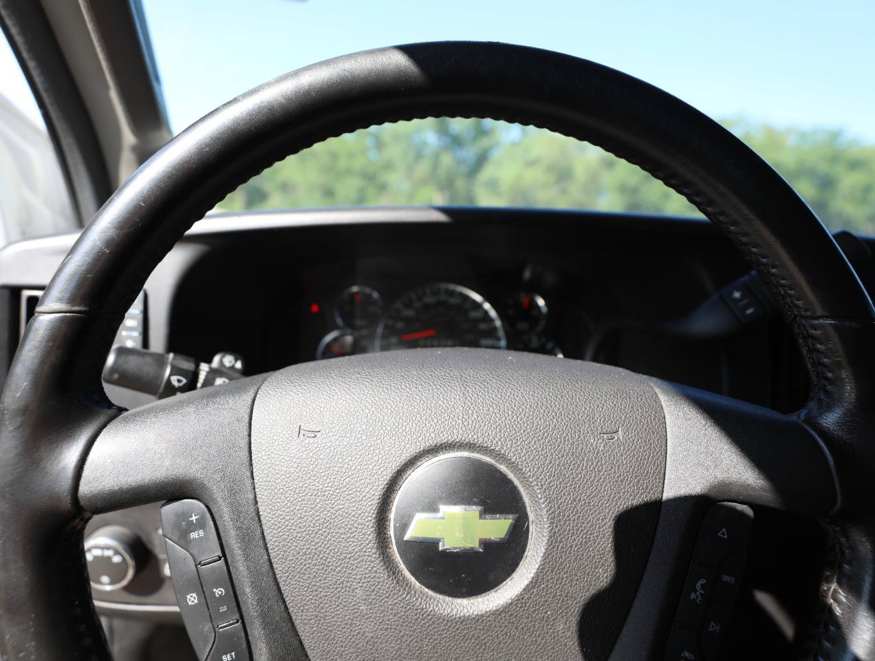 Used 2020 Chevrolet Express 2500 w/ Driver Convenience Package RWD image 24