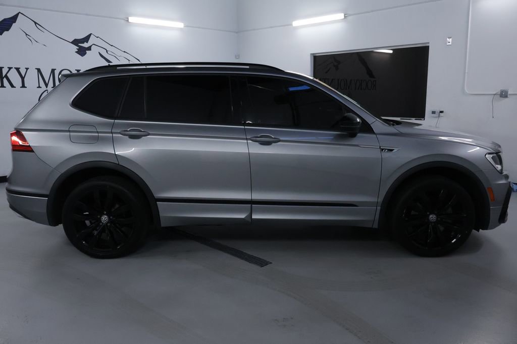 Used 2021 Volkswagen Tiguan SE R-Line w/ 3rd Row Seat Package image 8
