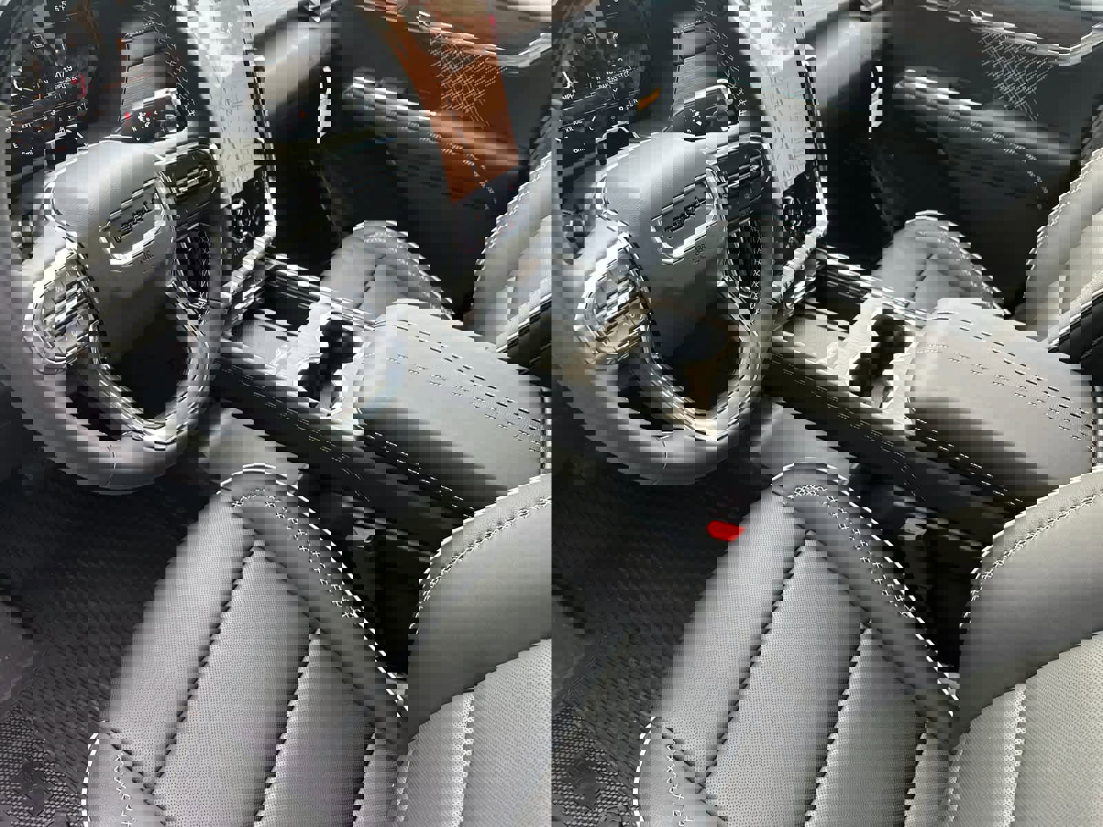 New 2026 GMC Acadia Denali w/ Super Cruise Package image 8