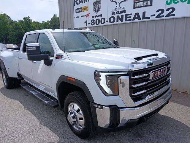 Used 2026 GMC Sierra 3500 SLT w/ SLT Premium Package AWD/4WD image 1