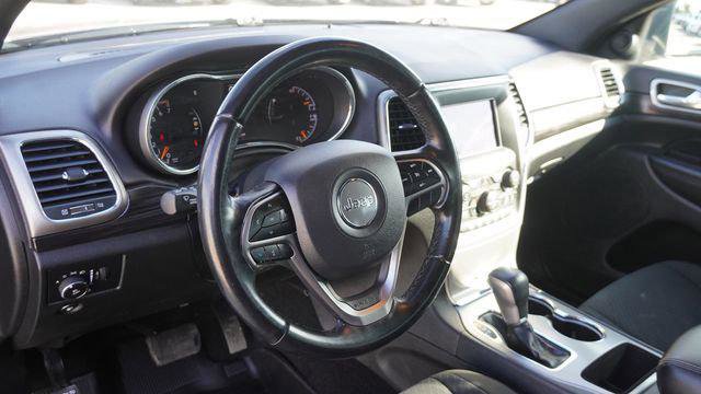 Certified 2021 Jeep Grand Cherokee Laredo image 18