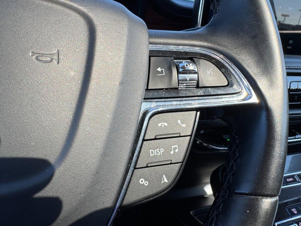Used 2022 Lincoln Nautilus Reserve image 19