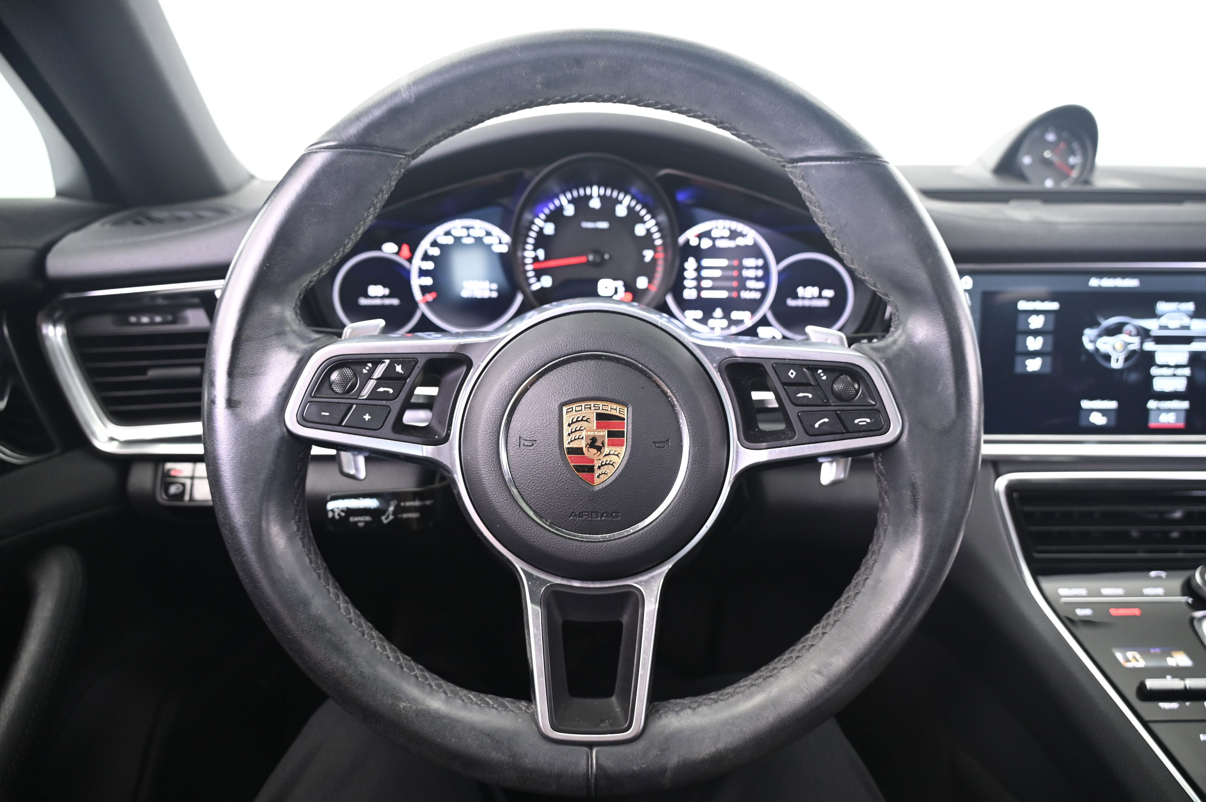Certified 2020 Porsche Panamera RWD image 35