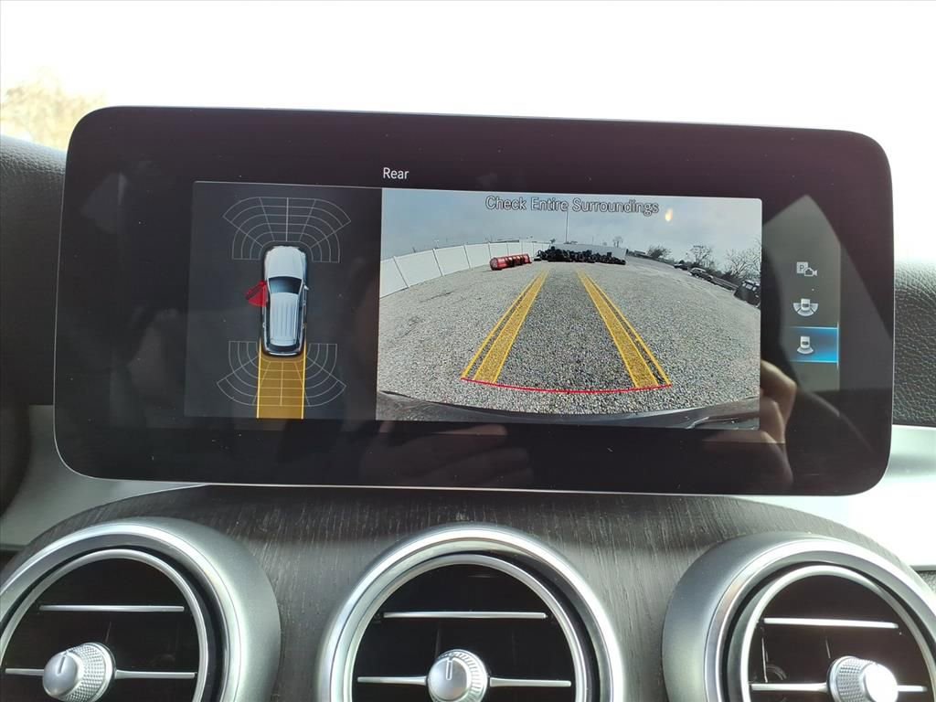 Used 2021 Mercedes-Benz GLC 300 4MATIC image 24