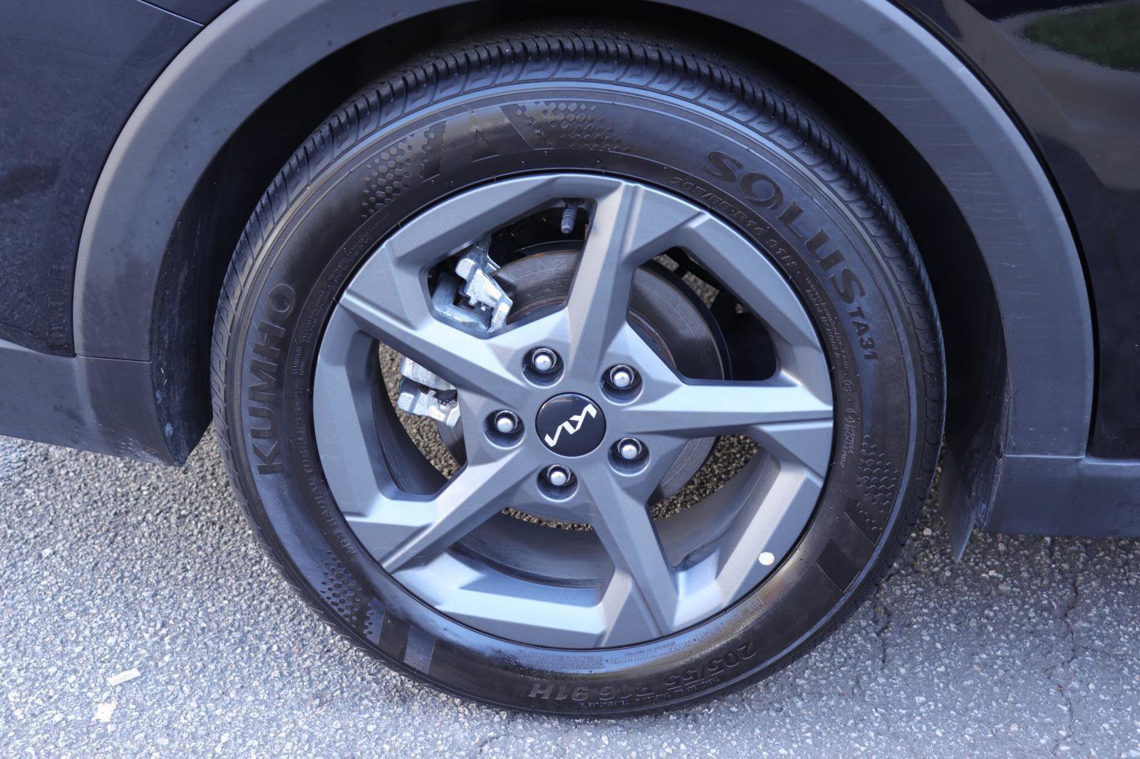 Used 2025 Kia K4 LXS image 37