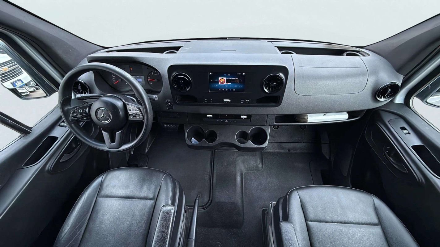 Used 2019 Mercedes-Benz Sprinter 144 Cargo image 9