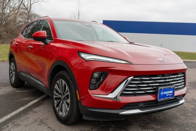 Used 2025 Buick Envision Preferred image 4