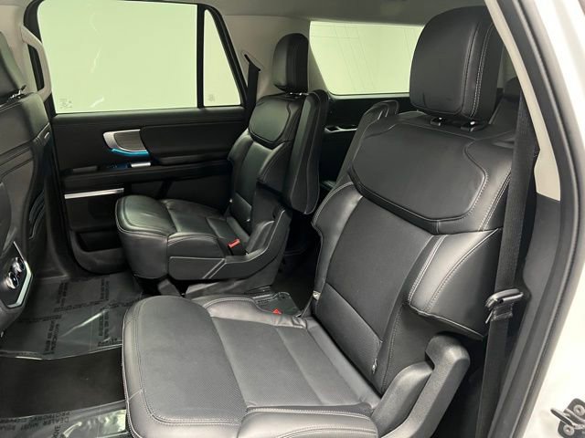 Used 2025 Ford Expedition Max Platinum AWD/4WD image 47