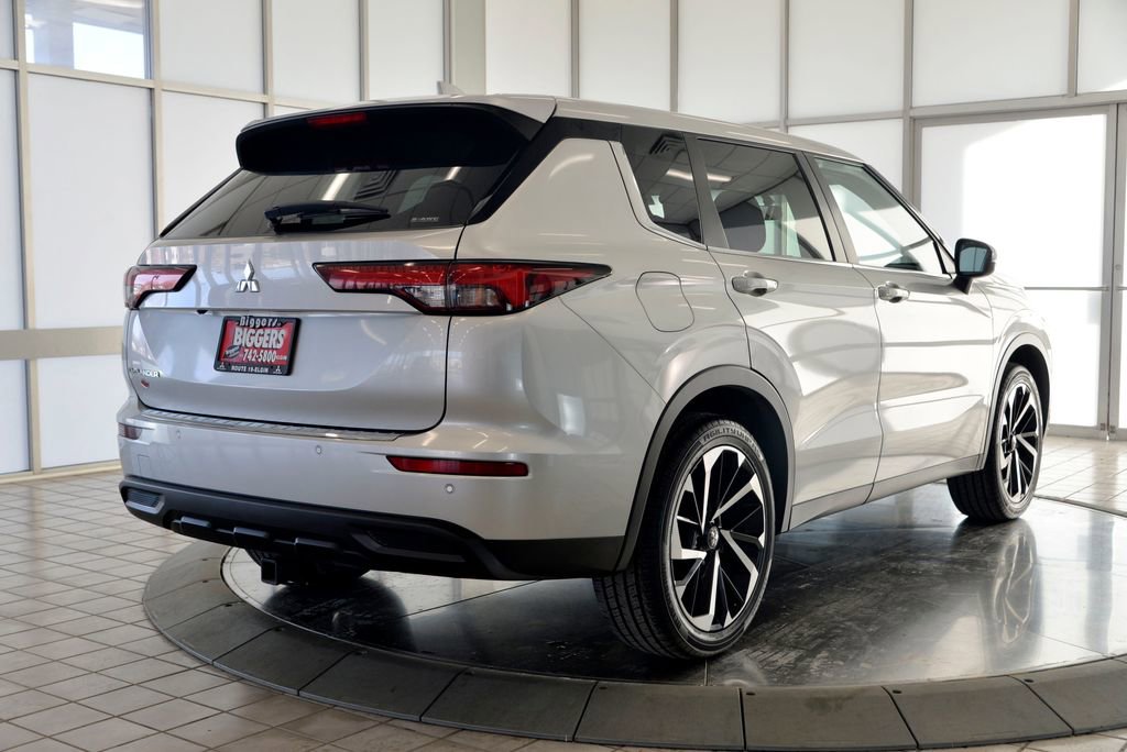 Used 2022 Mitsubishi Outlander ES image 8