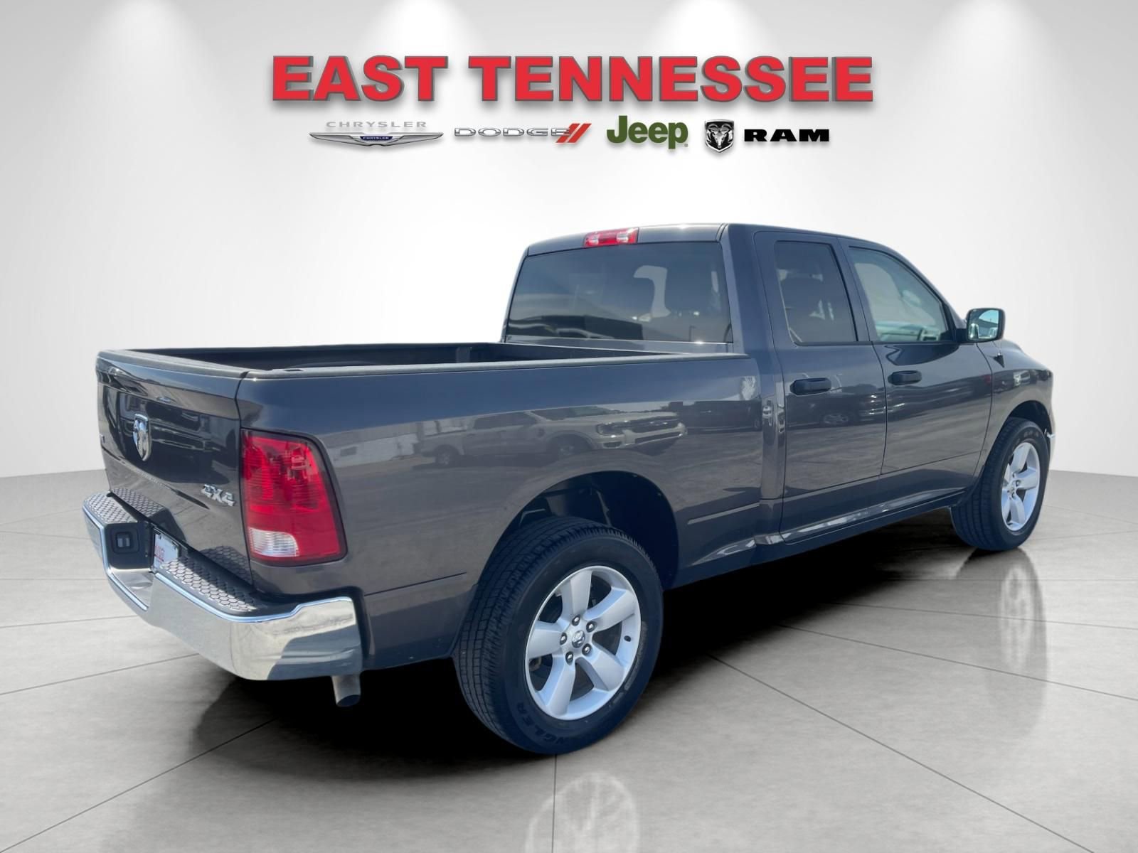 Used 2024 RAM 1500 Classic SLT image 3