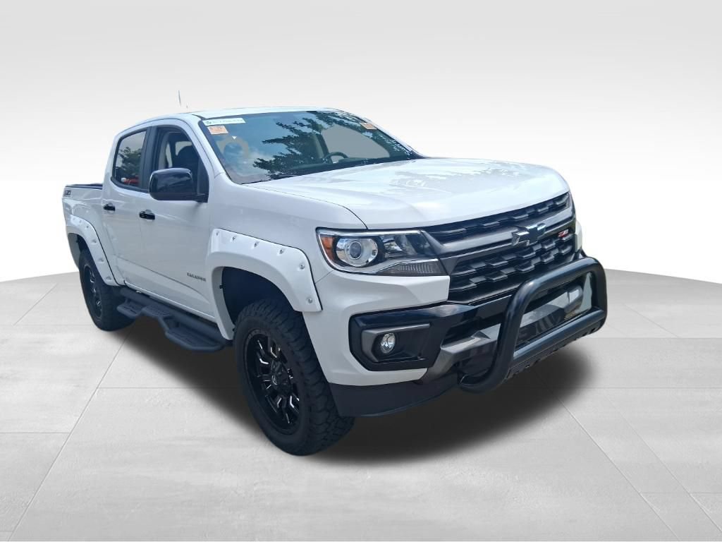 Used 2022 Chevrolet Colorado Z71 w/ Safety Package AWD/4WD image 3