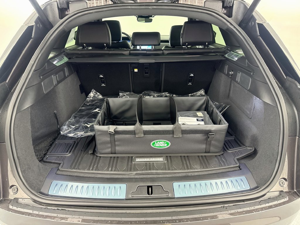 New 2026 Land Rover Range Rover Velar Belgravia AWD/4WD image 27