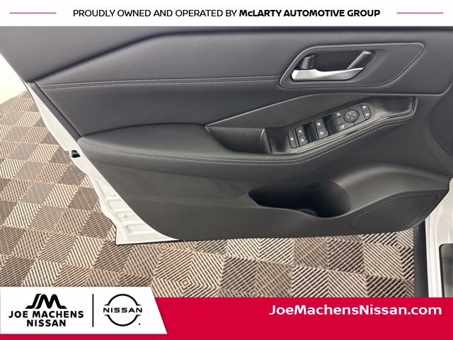 New 2026 Nissan Rogue Dark Armor AWD/4WD image 18