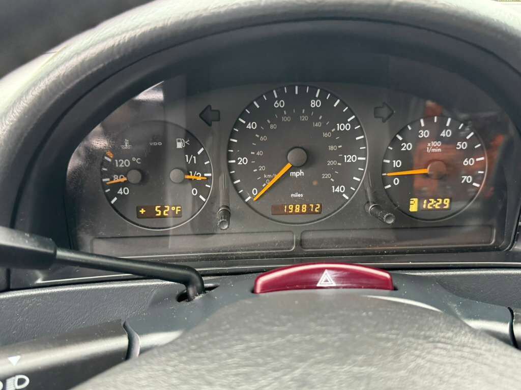 Used 2001 Mercedes-Benz ML 320 4MATIC image 21