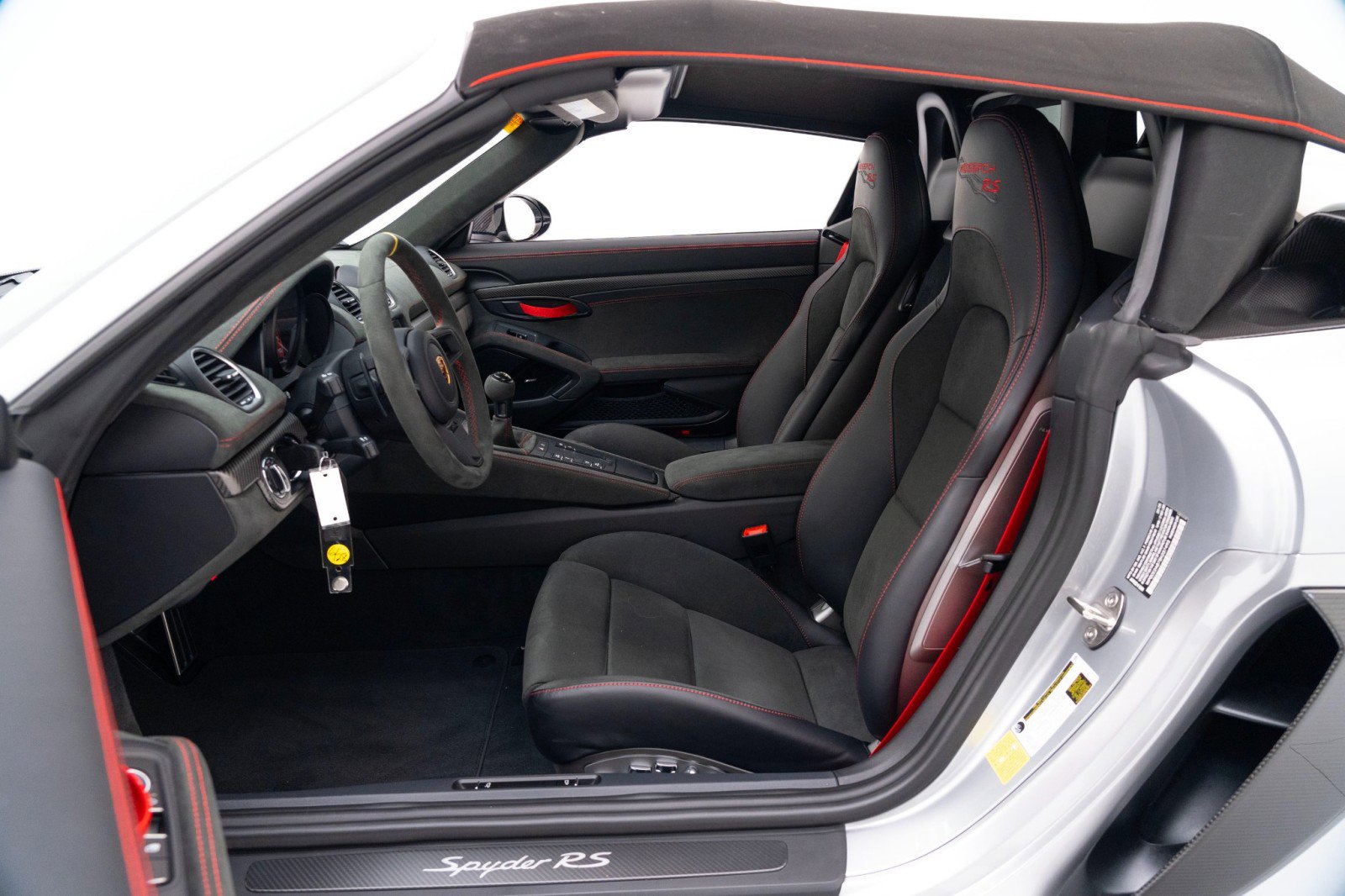 Certified 2025 Porsche 718 Boxster Spyder RS image 19