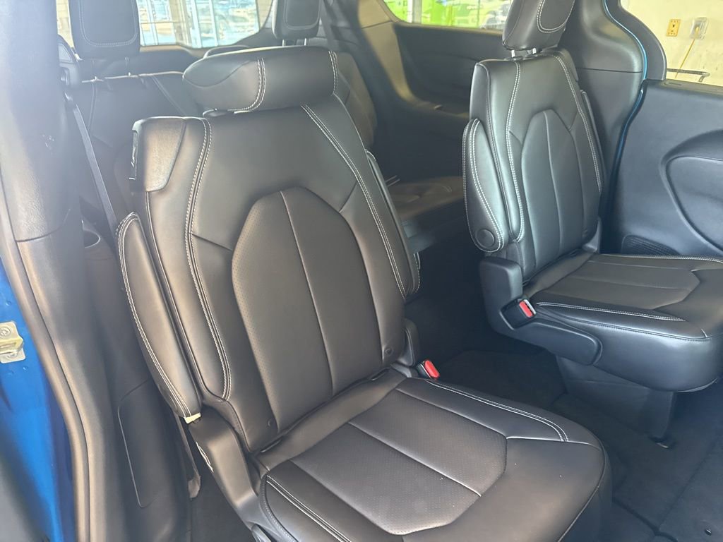New 2026 Chrysler Pacifica Select image 52