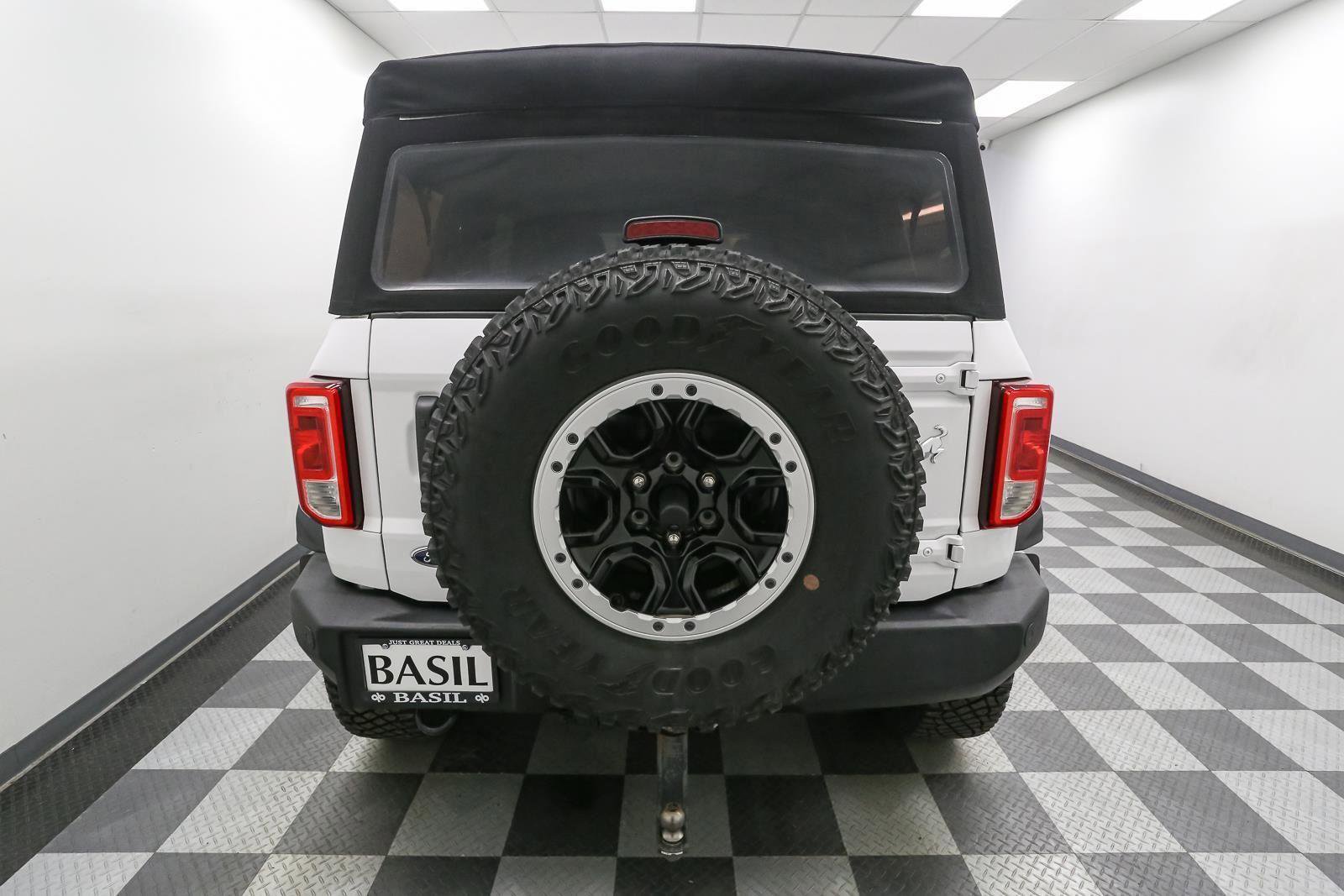 Used 2021 Ford Bronco Big Bend w/ Sasquatch Package AWD/4WD image 12