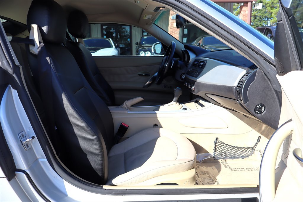 Used 2006 BMW Z4 3.0si RWD image 14