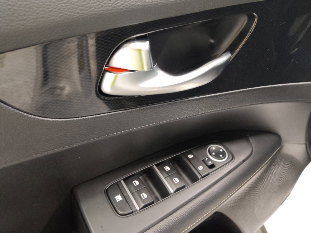 Used 2023 Kia Forte GT-Line w/ GT-Line Premium Package image 27