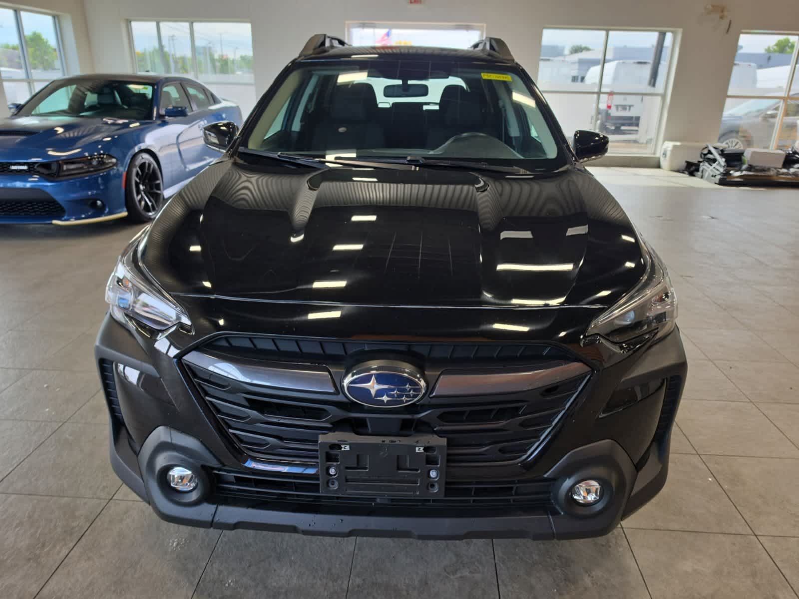 Used 2023 Subaru Outback Premium AWD/4WD image 2