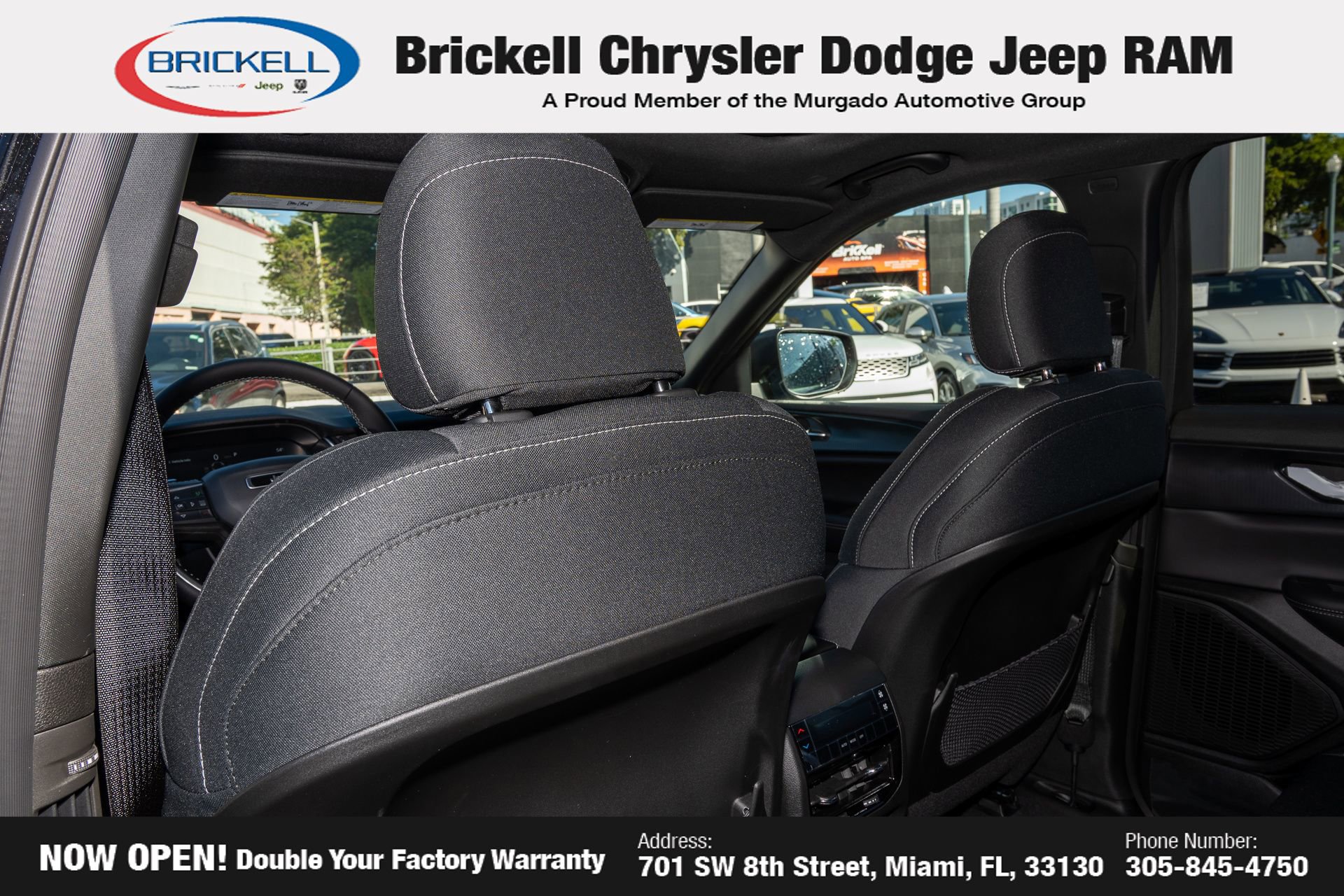 New 2025 Jeep Grand Cherokee L Laredo image 18